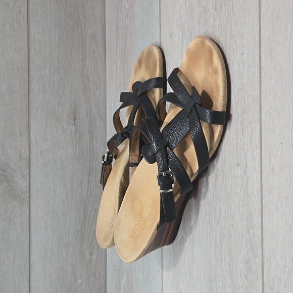 Vionic Women Rio Leather Wedge Sandals shoes sz 9 - Picture 1 of 11